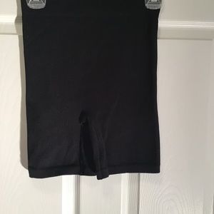 Aritzia Sunday best ribbed shorts